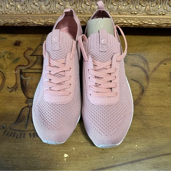 Easy Spirit Tahlor womens Sneaker Shoes Purple Pink Brand New Ladies - Picture 4 of 11